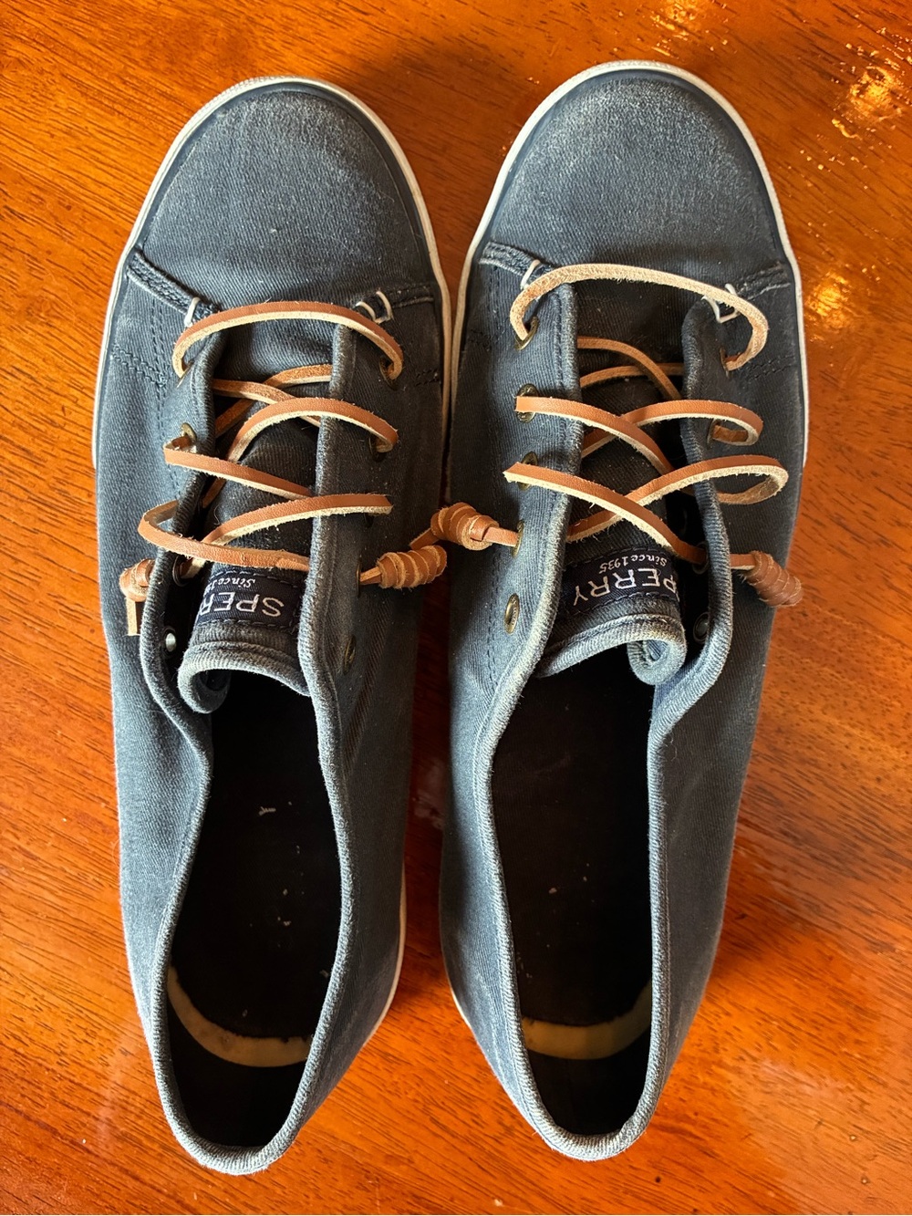 Sperry Women’s Dark Blue Canvas Sneakers with Tan Laces